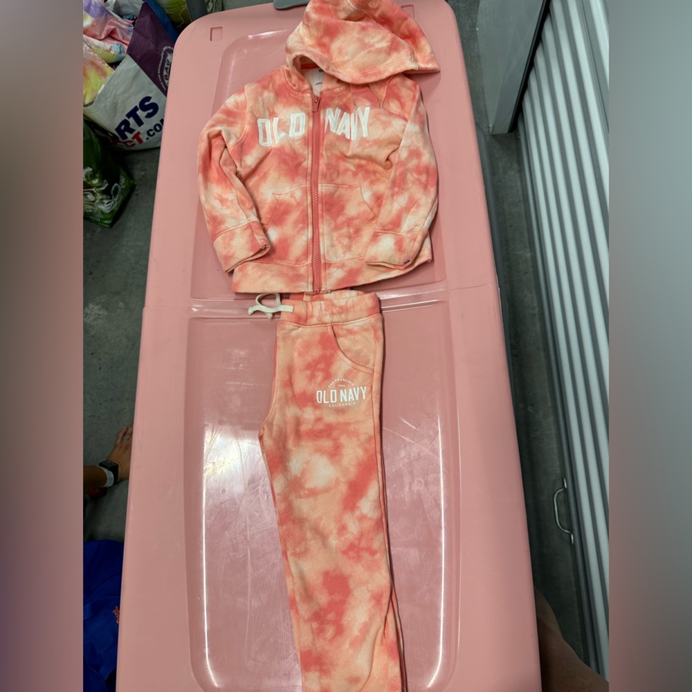 Old Navy toddler tie dye sweatsuit jacket and sweats size 4T